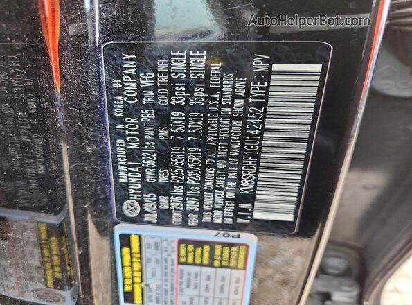 KM8SRDHF1GU142452 2016 HYUNDAI SANTA Black Widok naklejki z numerem VIN