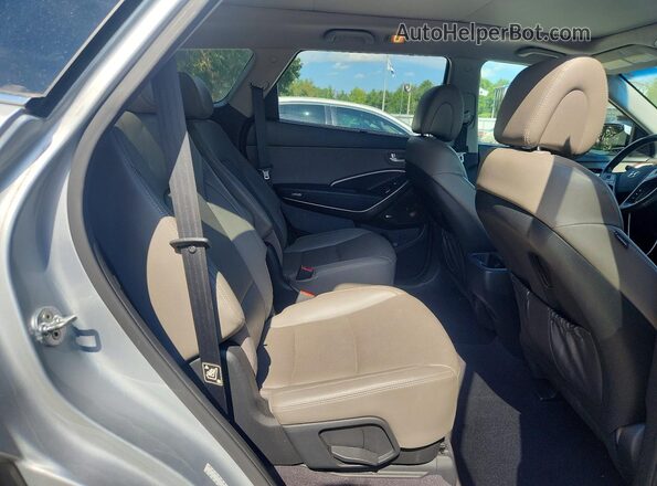 KM8SRDHF9HU219974 2017 HYUNDAI SANTA FE Silver Widok komory silnika