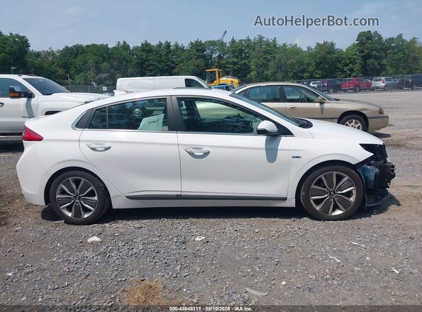 KMHC05LC5JU074794 2018 HYUNDAI IONIQ HYBRID White Rear interior view