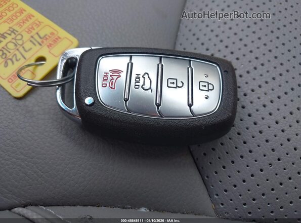 KMHC05LC5JU074794 2018 HYUNDAI IONIQ HYBRID White Dashboard view
