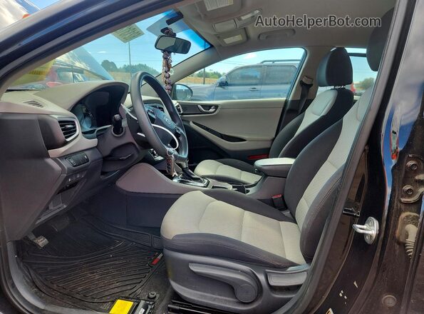 KMHC65LC0JU065516 2018 HYUNDAI IONIQ Черный Вид салона спереди
