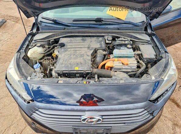 KMHC65LC0JU065516 2018 HYUNDAI IONIQ Черный Вид задней части салона