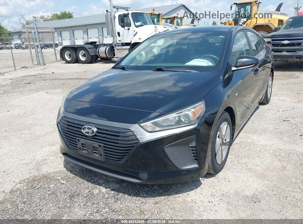 KMHC65LC0JU075477 2018 HYUNDAI IONIQ HYBRID Black Front view