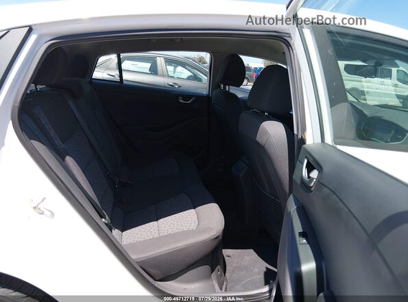KMHC65LC0JU100250 2018 HYUNDAI IONIQ HYBRID Белый Вид наклейки с VIN-кодом