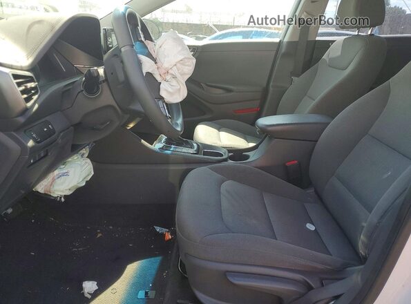 KMHC65LC0LU212288 2020 HYUNDAI IONIQ Белый Вид салона спереди