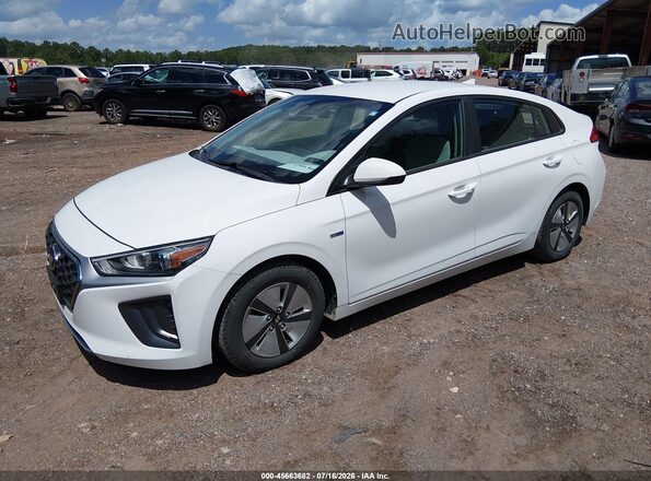 KMHC65LC0LU218625 2020 HYUNDAI IONIQ HYBRID White წინა მარცხენა ხედი სამი მეოთხედიდან