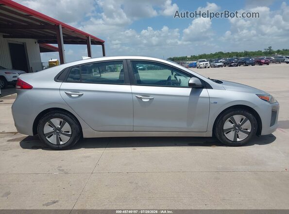 KMHC65LC0LU219838 2020 HYUNDAI IONIQ HYBRID Silver Вид задньої частини салону