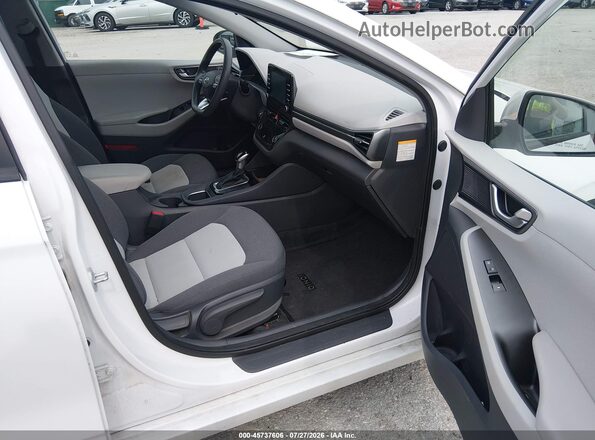 KMHC65LC0LU221489 2020 HYUNDAI IONIQ HYBRID White Вид салону спереду