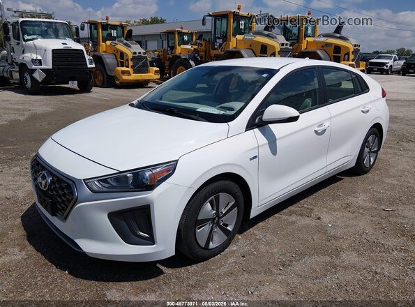KMHC65LC0LU233058 2020 HYUNDAI IONIQ HYBRID White Front view