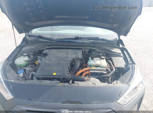 KMHC65LC1HU056351 2017 HYUNDAI IONIQ HYBRID Black Widok z tyłu