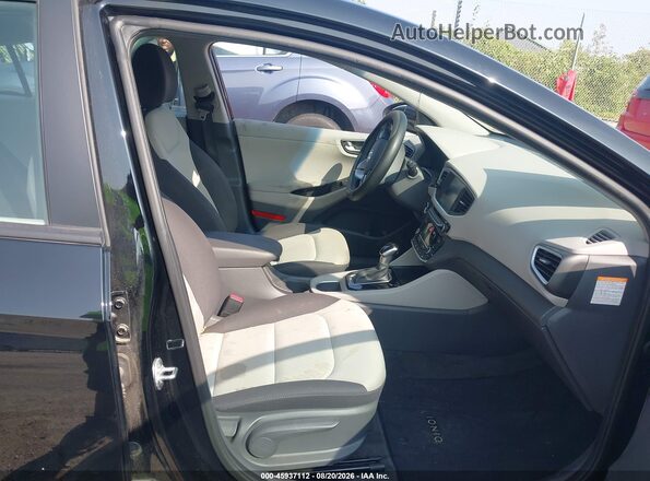 KMHC65LC1HU056351 2017 HYUNDAI IONIQ HYBRID Black Սալոնի դիմացի տեսք