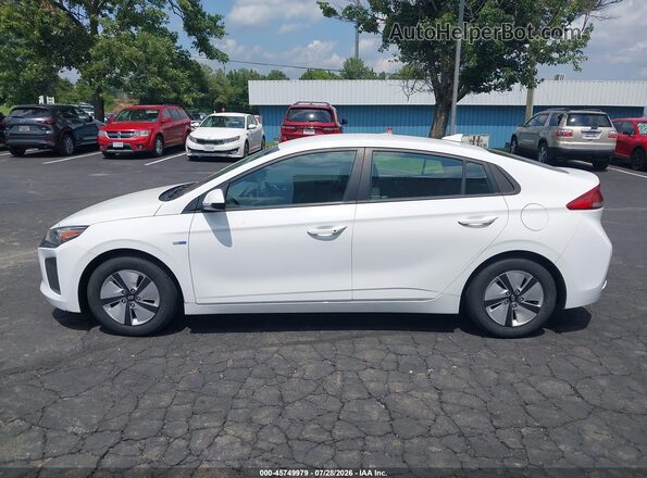 KMHC65LC1JU075617 2018 HYUNDAI IONIQ HYBRID White 
