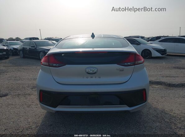 KMHC65LC1JU075696 2018 HYUNDAI IONIQ HYBRID Silver 