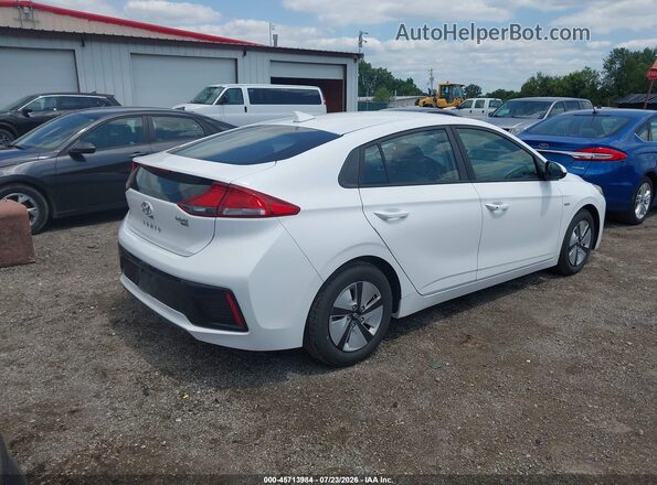 KMHC65LC1JU076167 2018 HYUNDAI IONIQ HYBRID White Հետևի աջ