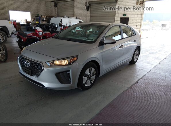 KMHC65LC1LU220237 2020 HYUNDAI IONIQ HYBRID Silver Передня ліва чверть