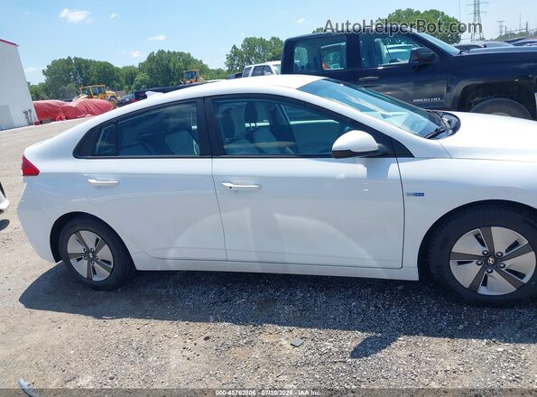 KMHC65LC1LU231108 2020 HYUNDAI IONIQ HYBRID Белый Вид задней части салона