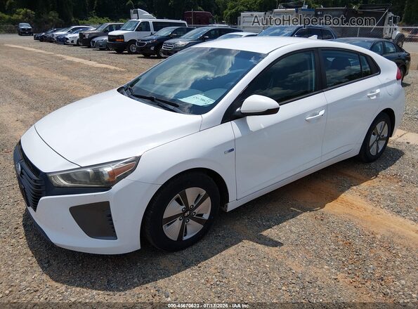 KMHC65LC2JU075593 2018 HYUNDAI IONIQ HYBRID White წინა მარცხენა ხედი სამი მეოთხედიდან