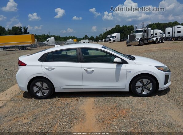 KMHC65LC2JU075593 2018 HYUNDAI IONIQ HYBRID White სალონის 360-გრადუსიანი ხედი
