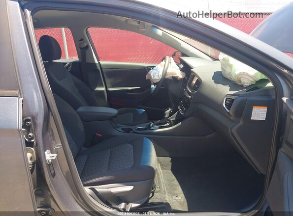 KMHC65LC2JU100590 2018 HYUNDAI IONIQ HYBRID Gray წინა სალონის ხედი