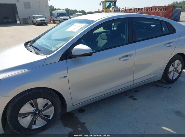 KMHC65LC2KU107623 2019 HYUNDAI IONIQ HYBRID Silver Դիմացի տեսք