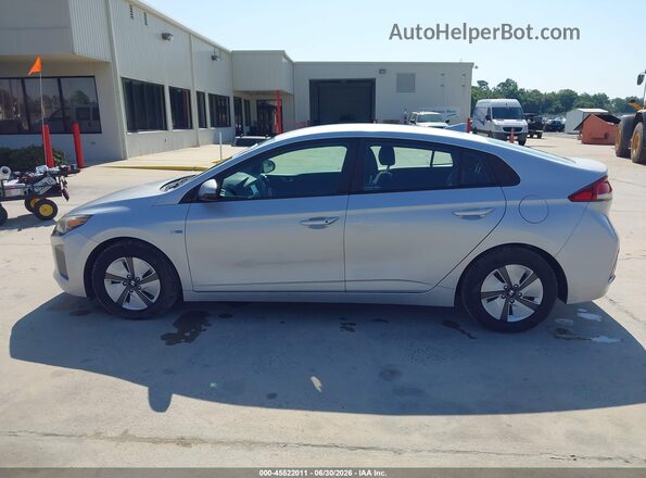 KMHC65LC2KU107623 2019 HYUNDAI IONIQ HYBRID Silver Սալոնի 360 աստիճան տեսք