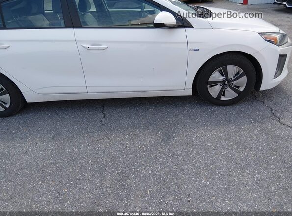 KMHC65LC2LU219811 2020 HYUNDAI IONIQ HYBRID Белый Вид спереди