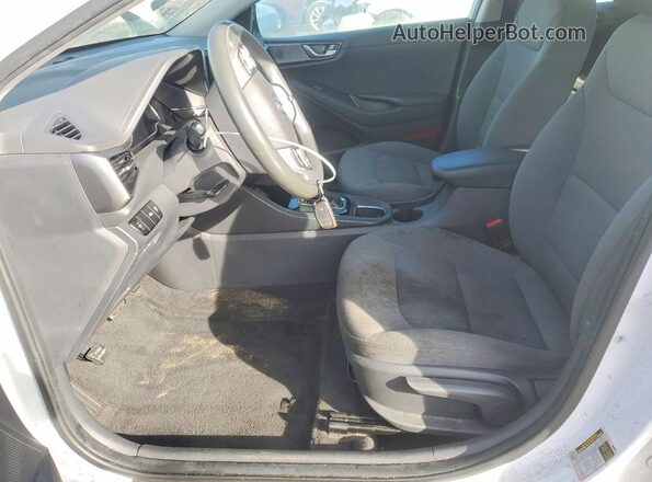 KMHC65LC2LU232204 2020 HYUNDAI IONIQ White Front interior view