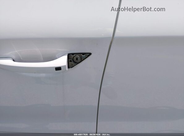 KMHC65LC3JU075800 2018 HYUNDAI IONIQ HYBRID White Вид спереду