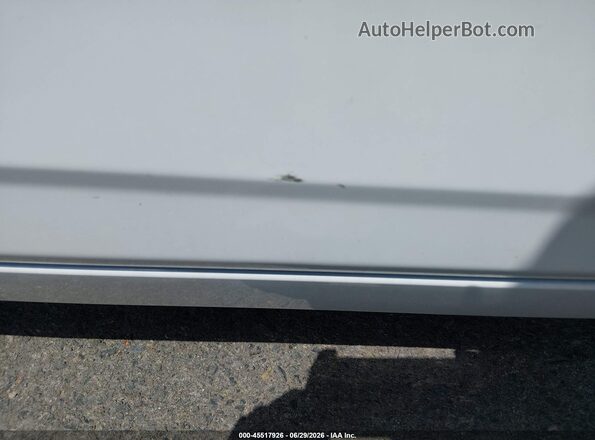 KMHC65LC3JU075800 2018 HYUNDAI IONIQ HYBRID White Вид задньої частини салону