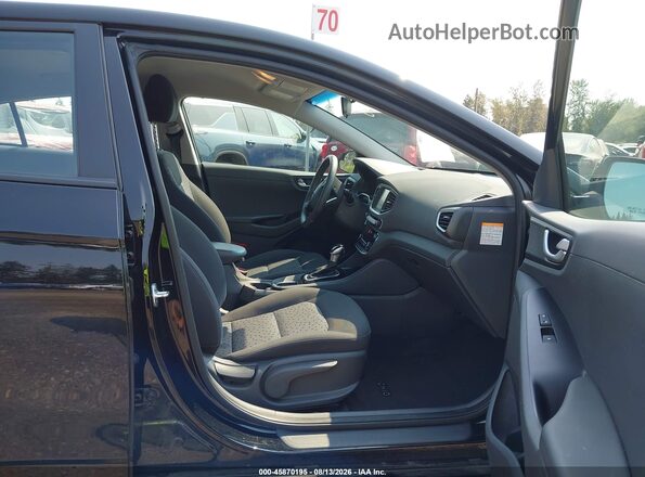 KMHC65LC3JU100534 2018 HYUNDAI IONIQ HYBRID Black Вид салону спереду