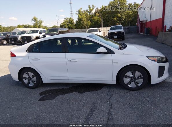 KMHC65LC3KU108196 2019 HYUNDAI IONIQ HYBRID White Вид задньої частини салону