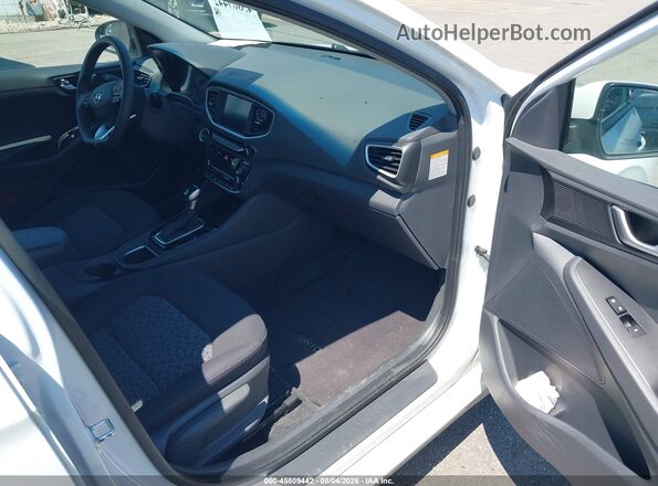 KMHC65LC3KU156362 2019 HYUNDAI IONIQ HYBRID White Widok wnętrza z przodu