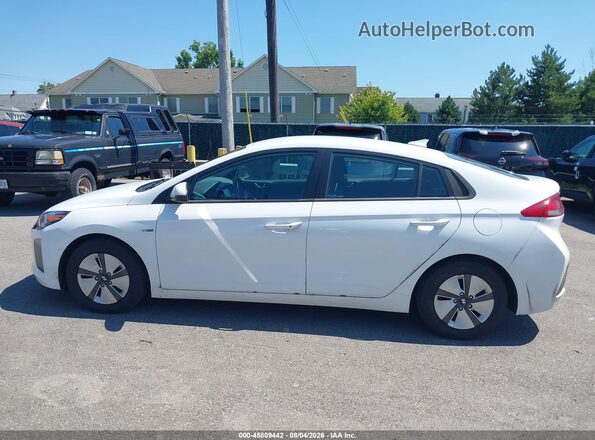 KMHC65LC3KU156362 2019 HYUNDAI IONIQ HYBRID White Widok wnętrza 360 stopni