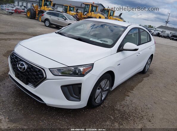 KMHC65LC3LU227917 2020 HYUNDAI IONIQ HYBRID White წინა მარცხენა ხედი სამი მეოთხედიდან