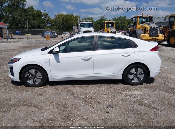 KMHC65LC3LU231367 2020 HYUNDAI IONIQ HYBRID White Սալոնի 360 աստիճան տեսք