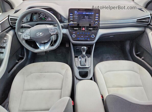 KMHC65LC3MU251670 2021 HYUNDAI IONIQ Красный Вид панели приборов