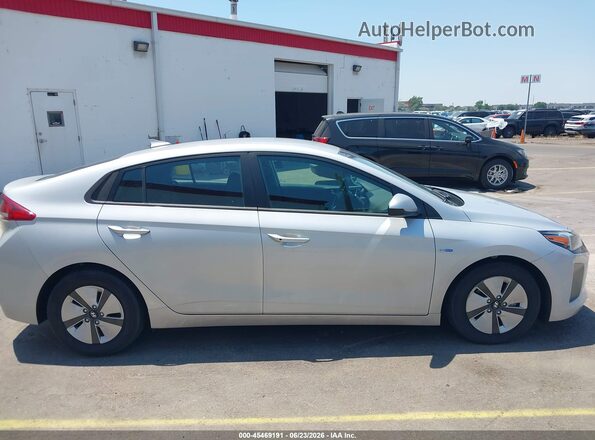 KMHC65LC4JU099734 2018 HYUNDAI IONIQ HYBRID Gray Вид задньої частини салону