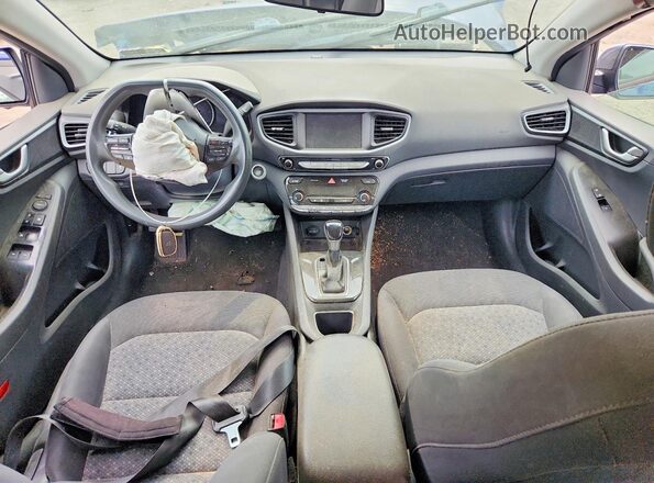 KMHC65LC4KU179066 2019 HYUNDAI IONIQ Синий Вид панели приборов