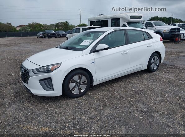 KMHC65LC4LU218997 2020 HYUNDAI IONIQ HYBRID White Առջևի ձախ երեք քառորդ տեսարան