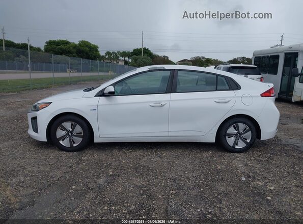KMHC65LC4LU218997 2020 HYUNDAI IONIQ HYBRID White Սալոնի 360 աստիճան տեսք