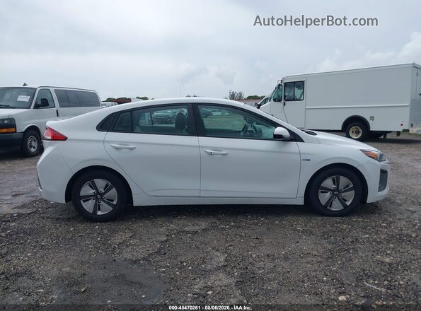 KMHC65LC4LU218997 2020 HYUNDAI IONIQ HYBRID White Սալոնի հետևի տեսք