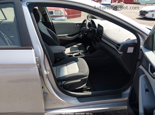 KMHC65LC4LU219843 2020 HYUNDAI IONIQ HYBRID Silver წინა სალონის ხედი
