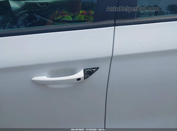 KMHC65LC4LU220393 2020 HYUNDAI IONIQ HYBRID Белый Вид спереди