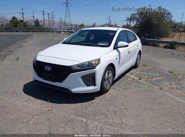 KMHC65LC5KU107082 2019 HYUNDAI IONIQ HYBRID White Front left