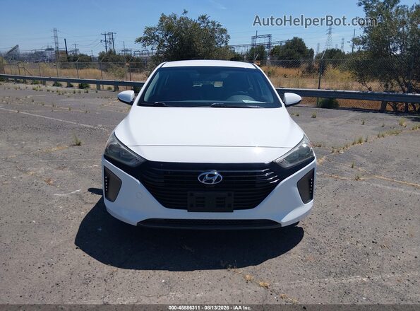 KMHC65LC5KU107082 2019 HYUNDAI IONIQ HYBRID White 360 interior view