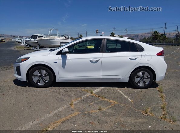 KMHC65LC5KU107082 2019 HYUNDAI IONIQ HYBRID White 