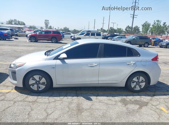 KMHC65LC5KU160140 2019 HYUNDAI IONIQ HYBRID Silver სალონის 360-გრადუსიანი ხედი