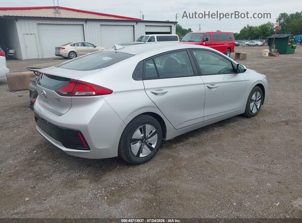 KMHC65LC6JU076102 2018 HYUNDAI IONIQ HYBRID Silver Tył prawy