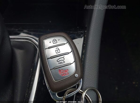 KMHC65LC6JU076102 2018 HYUNDAI IONIQ HYBRID Silver Widok deski rozdzielczej