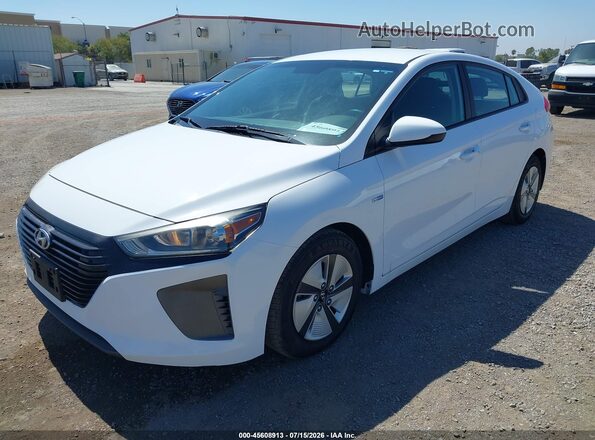 KMHC65LC6JU083051 2018 HYUNDAI IONIQ HYBRID White Передня ліва чверть